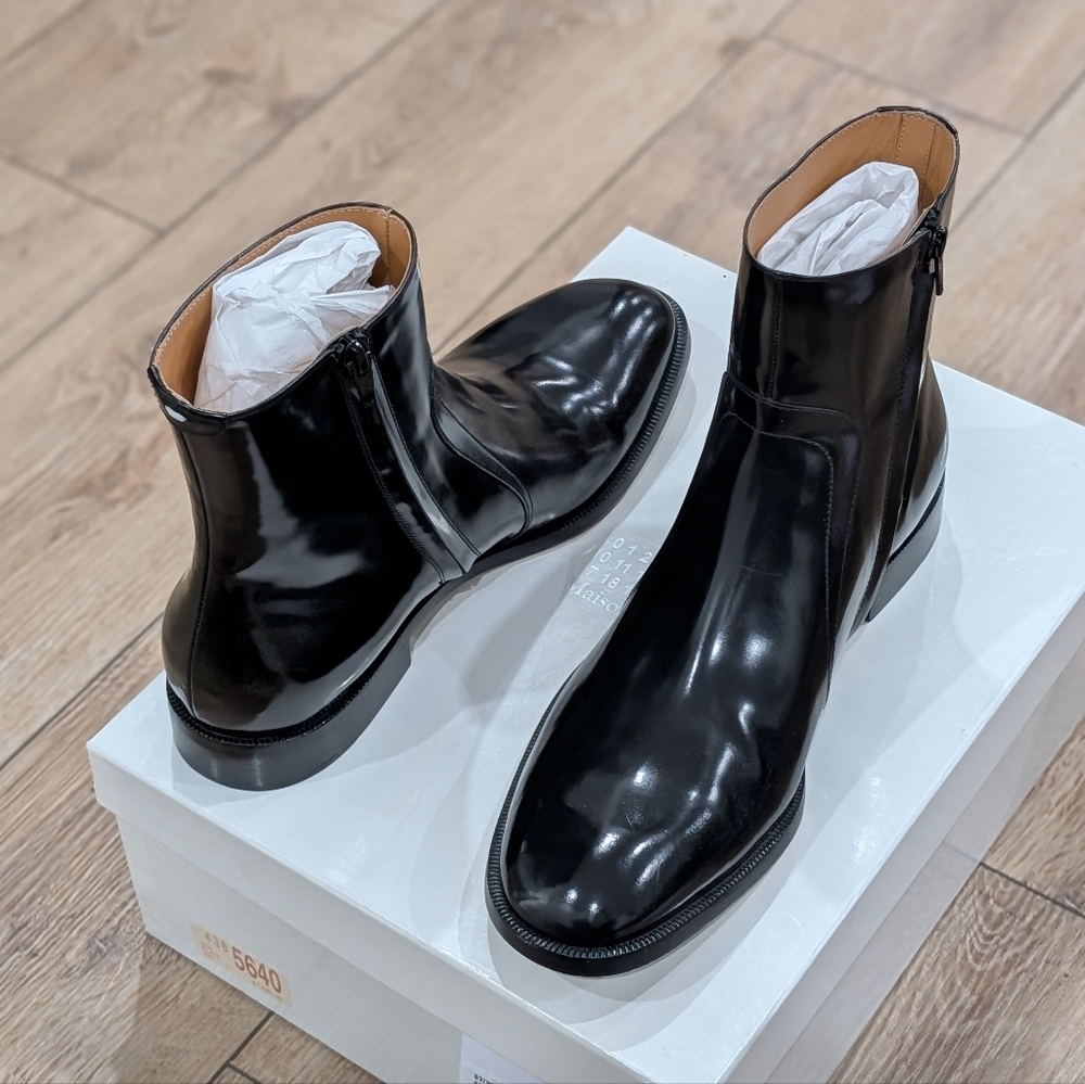 Maison Martin Margiela Black Leather Zip Ankle Boots